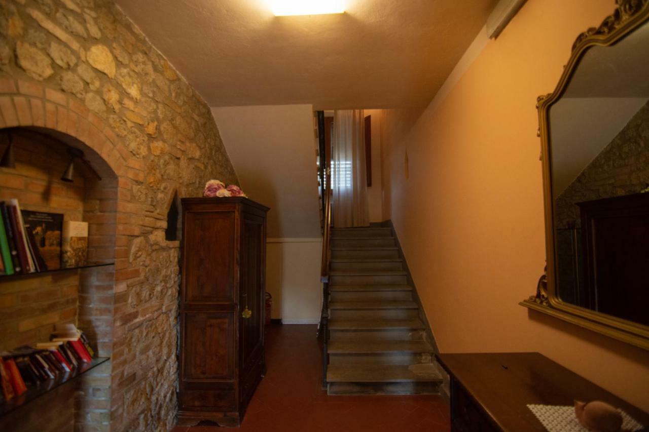 סן ג'ימיניאנו Agriturismo Raccianello מראה חיצוני תמונה
