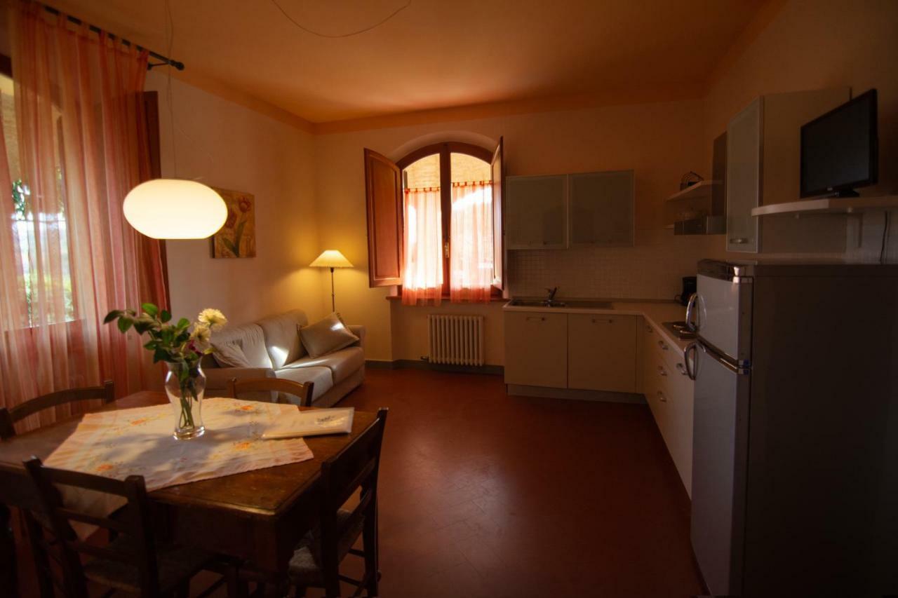 סן ג'ימיניאנו Agriturismo Raccianello מראה חיצוני תמונה